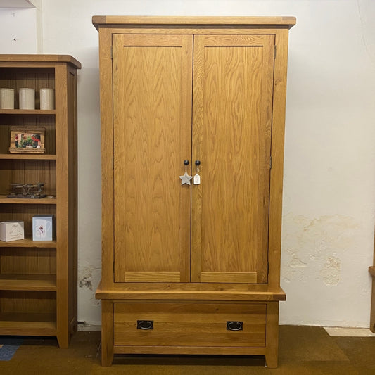 Country Oak Wardrobe